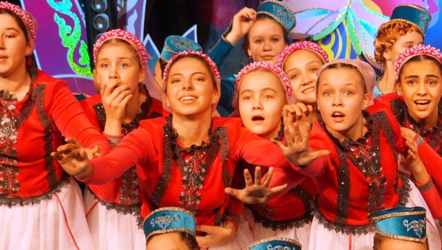 В эти минуты в Балтасинском ДК проходит зональный этап республиканского конкурса «Созвездие-Йолдызлык»