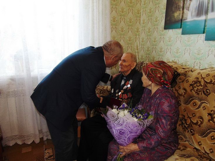 Балтачта "Россия көне"ндә Бөек Ватан сугышы ветераннарына "Фидакарь хезмәт өчен" медале тапшырылды
