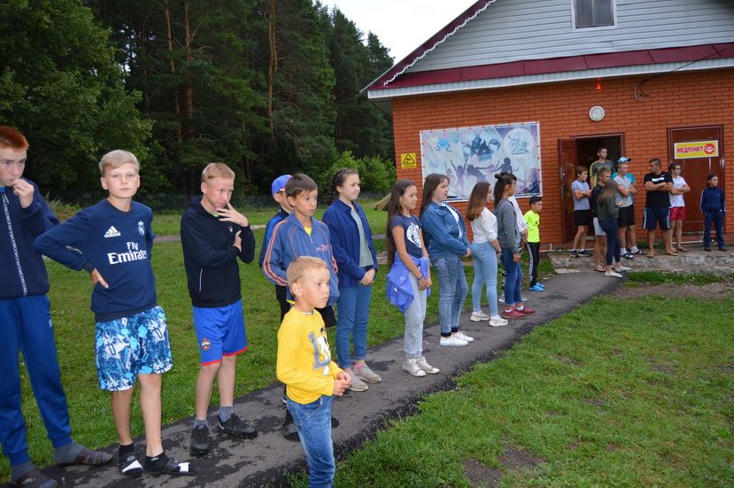 Ветераны пограничных войск посетили лагерь "Романтик" (+фоторепортаж)