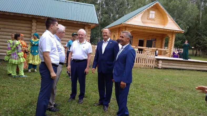 «Авыл исе, ничек рәхәт, монда каласы килә!” (+фоторепортаж)