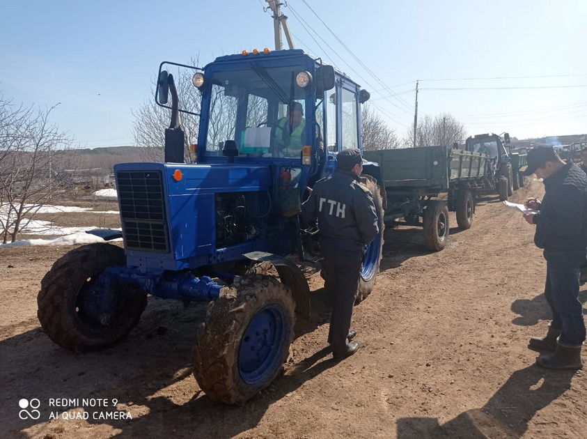 «Якты юл»ның 28 тракторы һәм 18 арбасы техник күзәтү узды