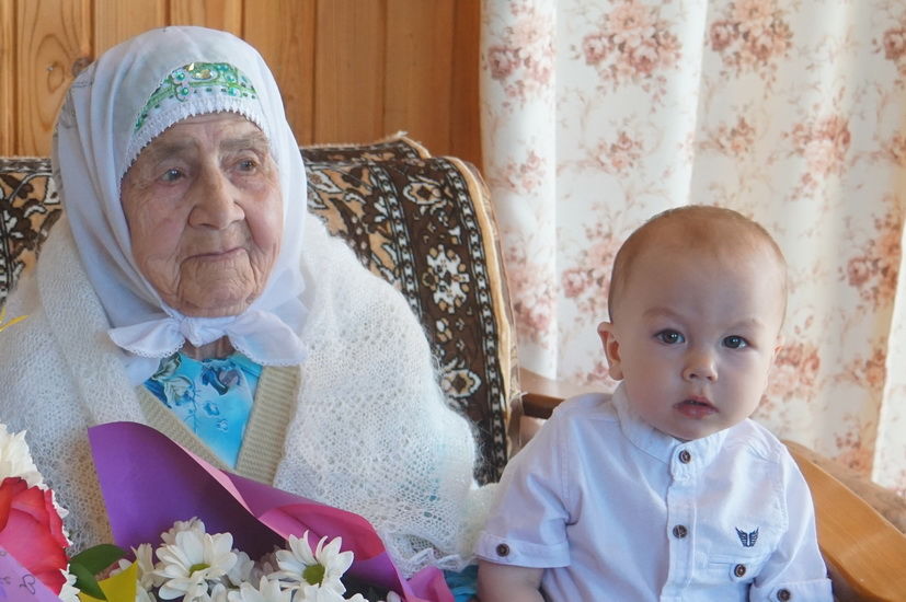 Мөслимә Ганиева: “Гомер буе тырыш хезмәт белән яшәдек” (+фото)