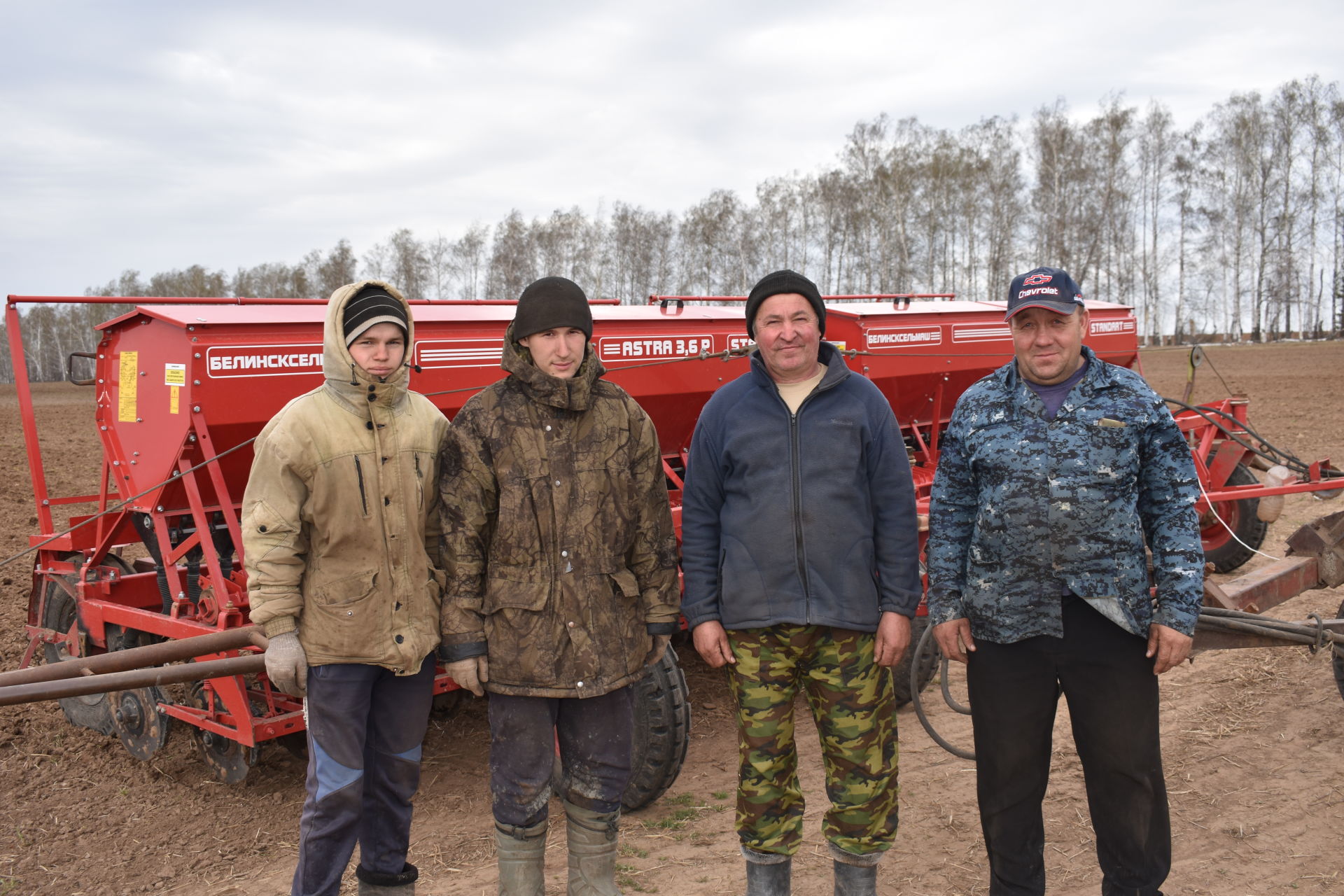 "Бөрбаш"лылар язгы кыр эшләрендә һәм чәчүдә тырыш хезмәт куялар (+фоторепортаж)