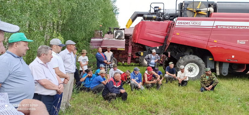 Парадта катнашу кирәк (+фото)