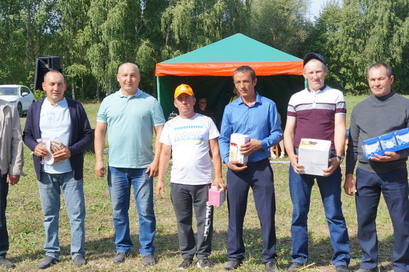 Борнак җирлегендә узган район ветеринария хезмәткәрләре көненә багышланган чарадан фоторепортаж