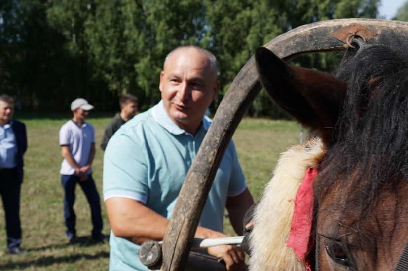 Борнак җирлегендә узган район ветеринария хезмәткәрләре көненә багышланган чарадан фоторепортаж