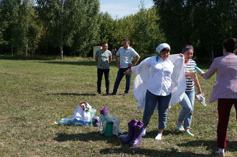 Борнак җирлегендә узган район ветеринария хезмәткәрләре көненә багышланган чарадан фоторепортаж