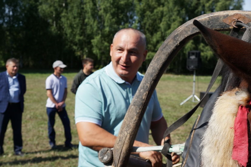 Борнак җирлегендә узган район ветеринария хезмәткәрләре көненә багышланган чарадан фоторепортаж