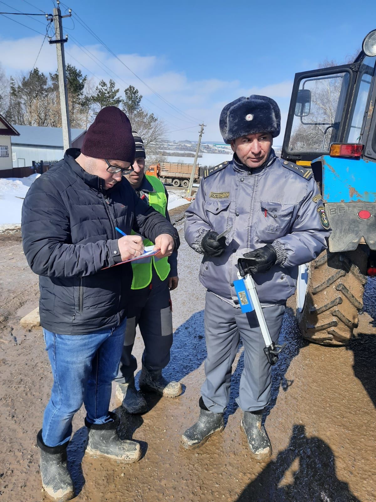 «Маяк» механизаторлары тырышлыкларына югары бәя алды (+бик күп фото)