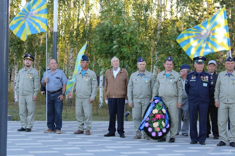 Балтачта хәрби һава көчләре көне уңаеннан үткәрелгән чарадан фоторепортаж