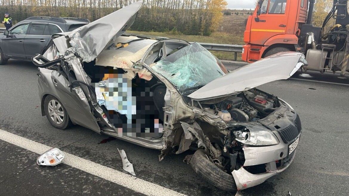Җиңел автомобиль һәм КамАЗ катнашындагы авариядә 9 яшьлек бала һәлак булган