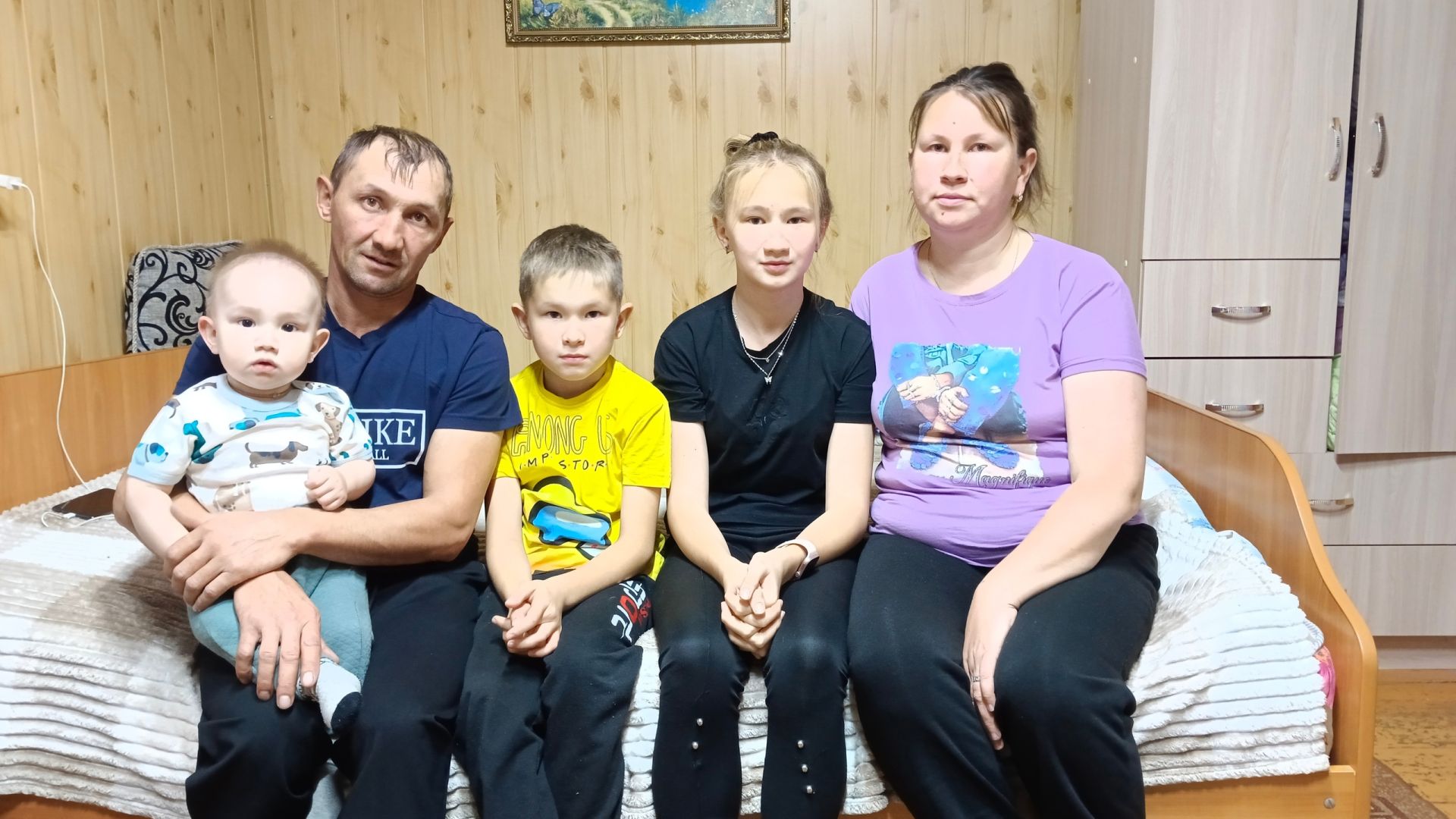 «Котькуд пиосмурт атай луэм бераз гинэ улонлэсь пуштроссэ валаны кутске, дыр»