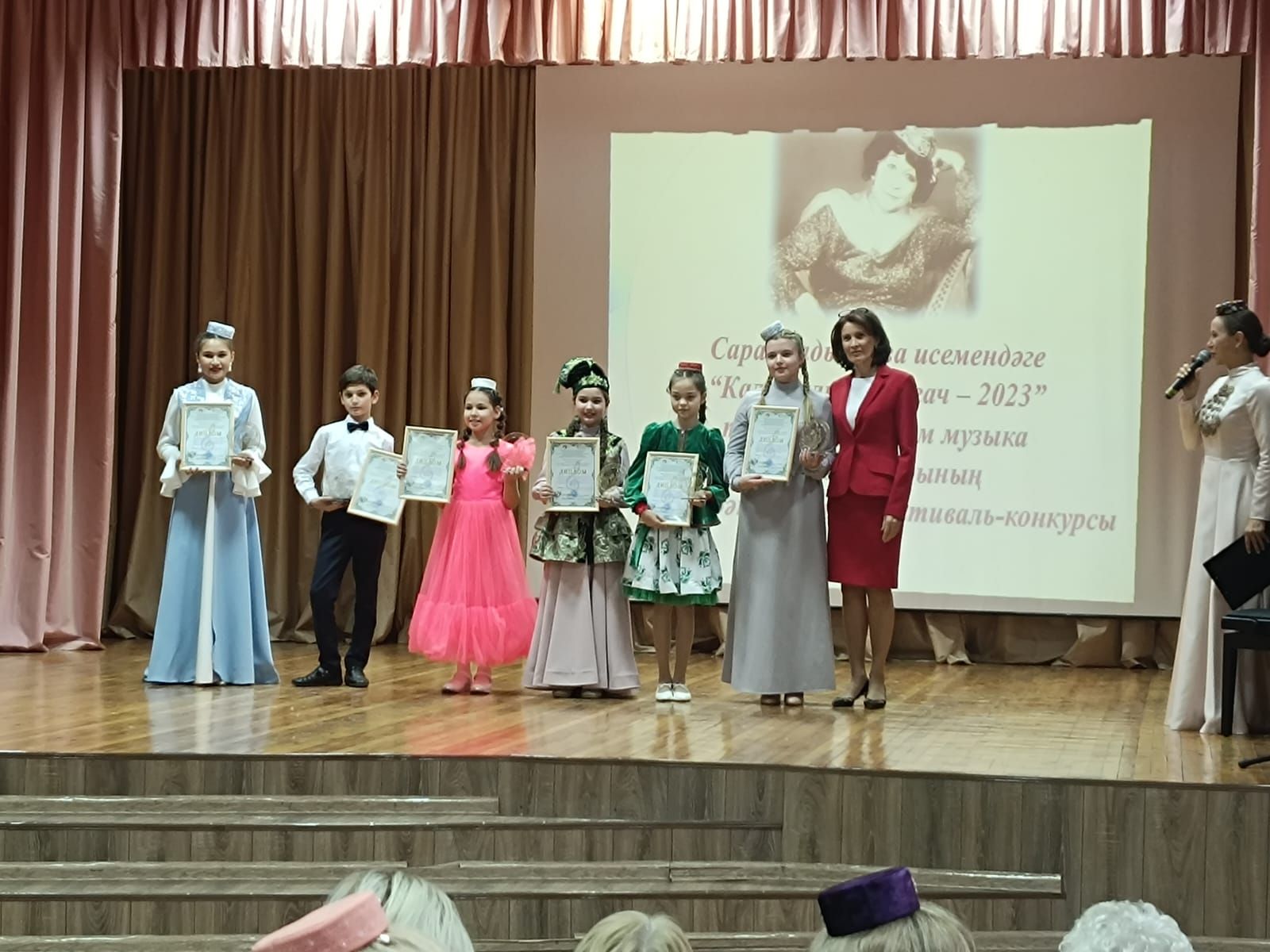 Норма урта мәктәбе сандугачлары мәртәбәле конкурста җиңү яулады (фото)