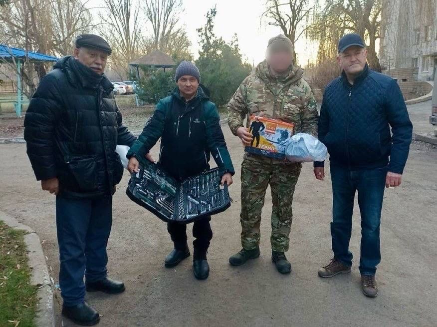 Район башлыгы белән Татарстан Республикасы Дәүләт Советы депутаты егетләр янында булып кайтты (фото)