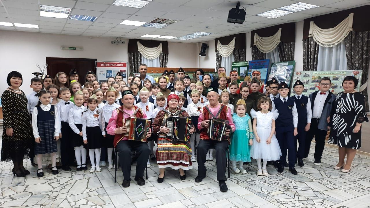 Ципьяын ӟечлэсьтонлы сӥзем концерт ортчиз