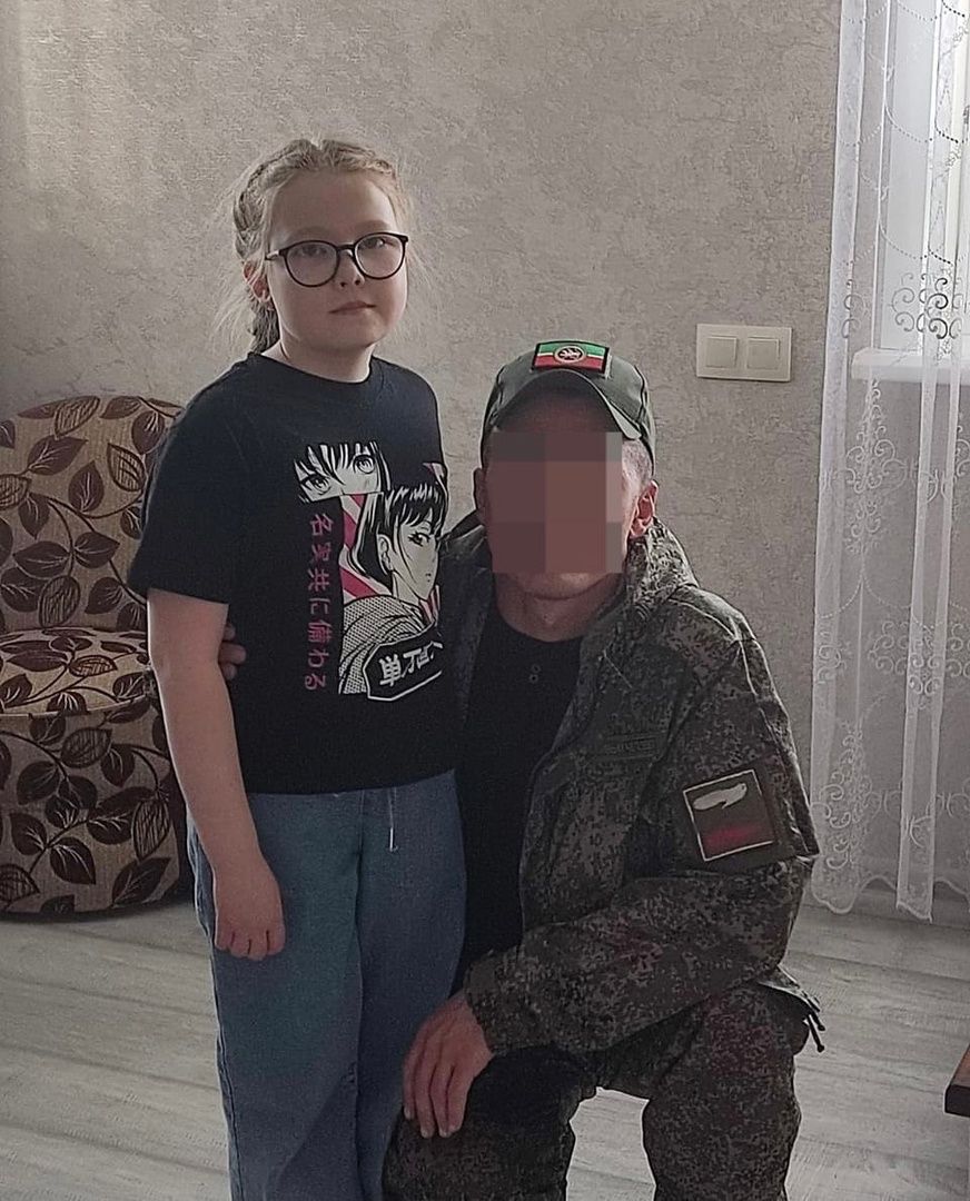 Балтач кызы Миләүшә  солдат абый белән очрашты