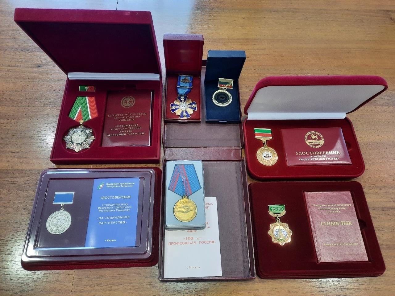 Балтач мәктәбе орден-медальле булды (фото)
