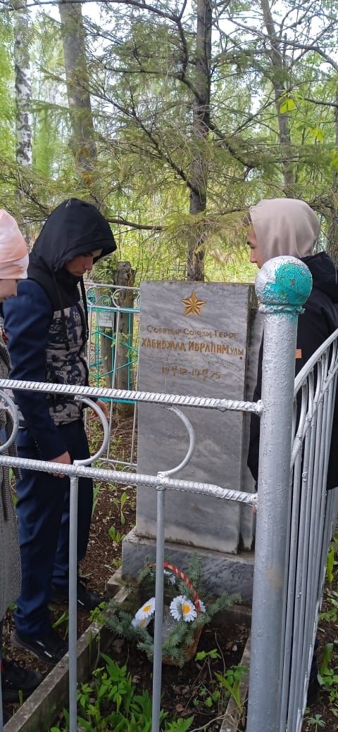 Кунырда митинг Геройны искә алудан башланды (фото, видео)