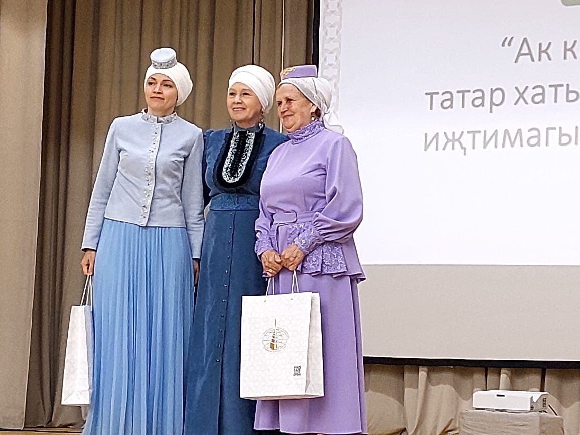 Райондашларыбыз бүләкләнде (фото)