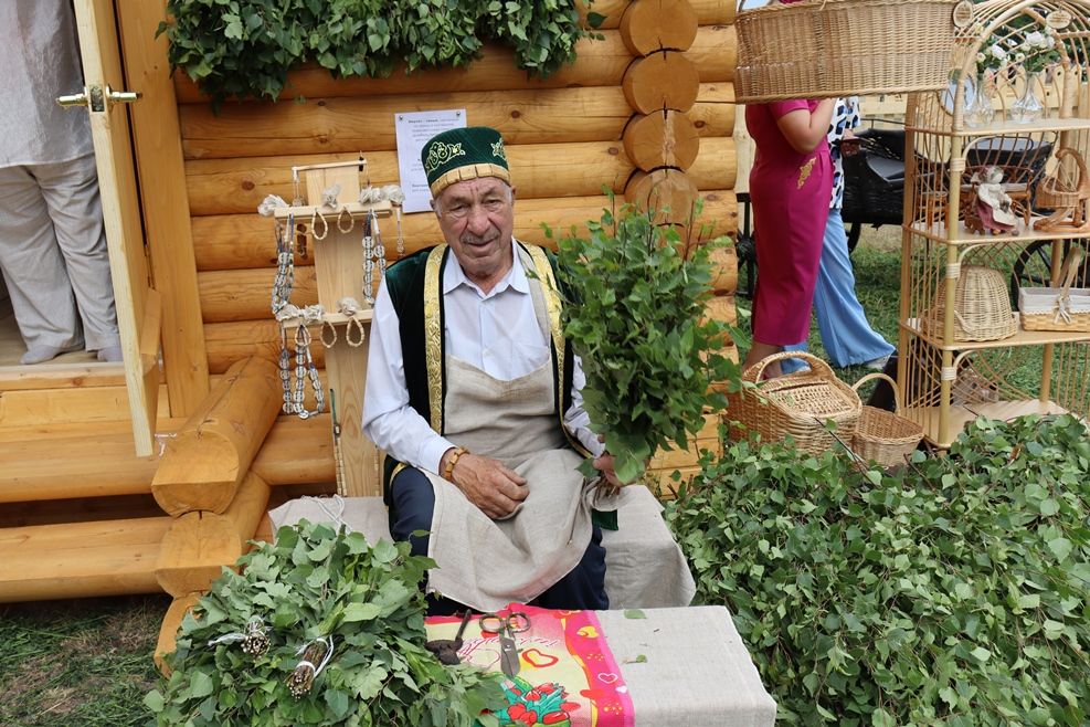 Безнекеләр Малмыжны гөрләтте яки Малмыж Сабан туеннан фотомизгелләр