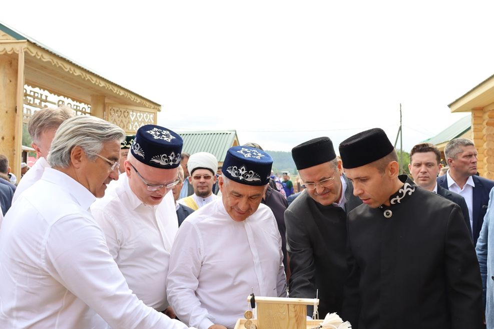 Безнекеләр Малмыжны гөрләтте яки Малмыж Сабан туеннан фотомизгелләр