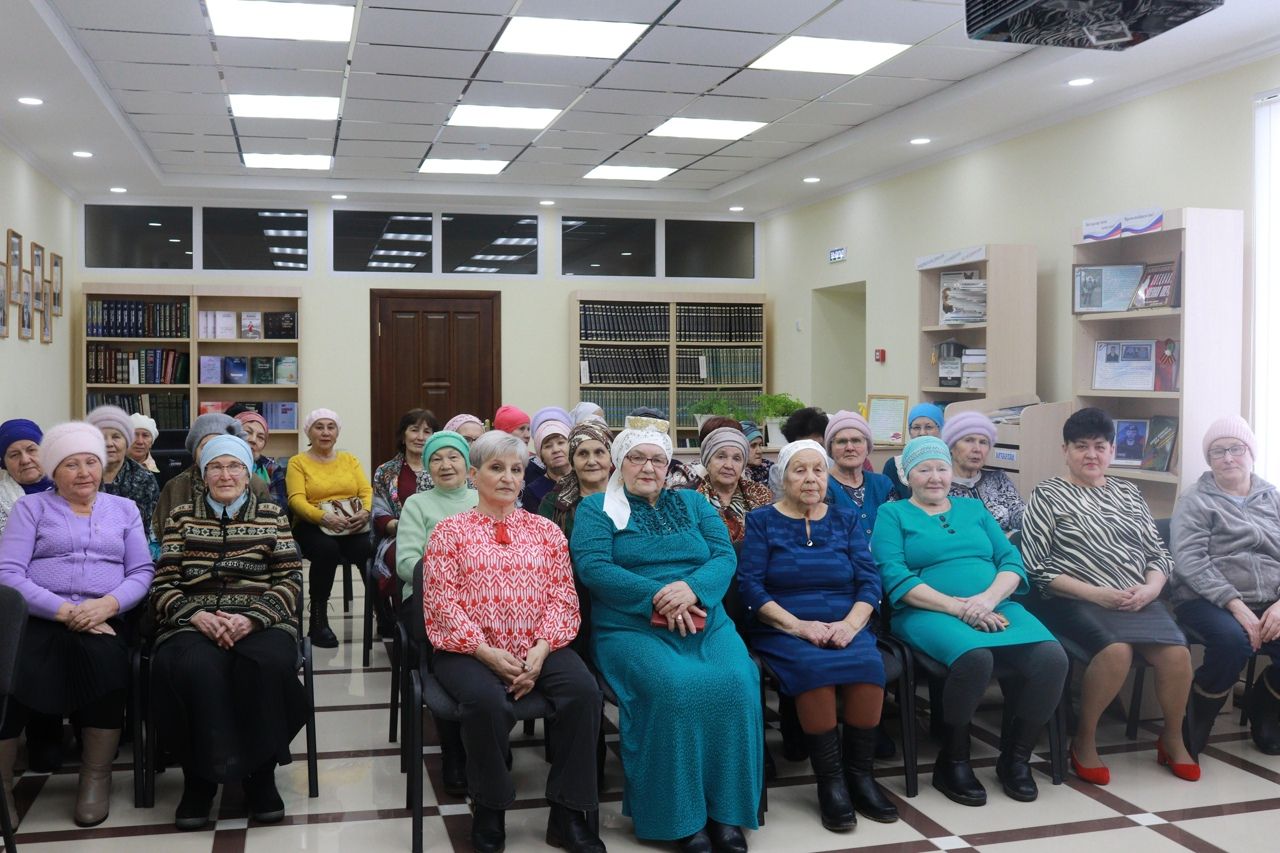 Балтач үзәк китапханәсе асыл затлар җыелды (фото)
