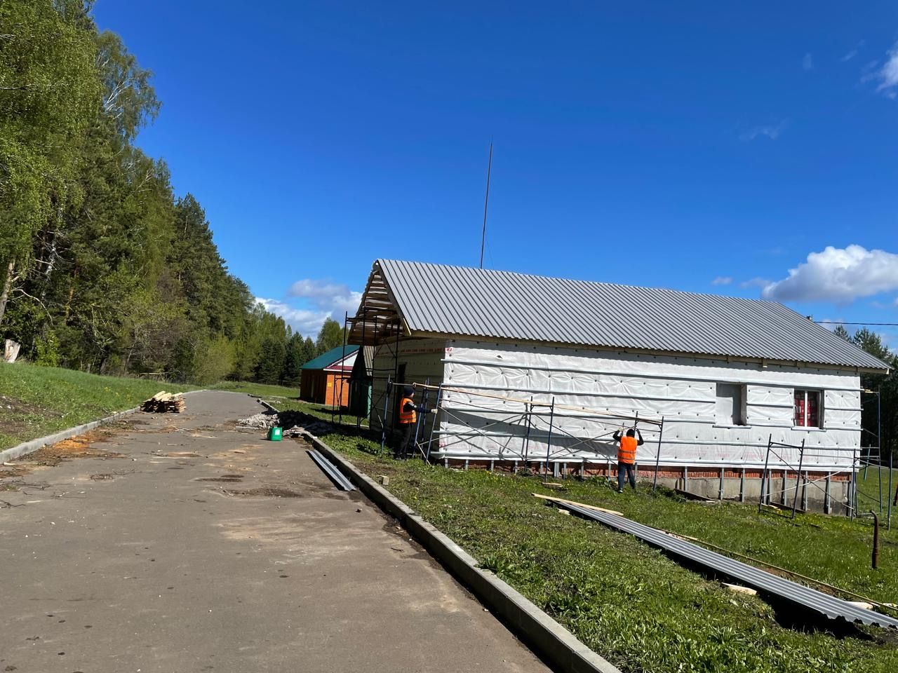 Романтикта төзелеш эшләре белән яшьләр эшләре министры да танышты (фото)