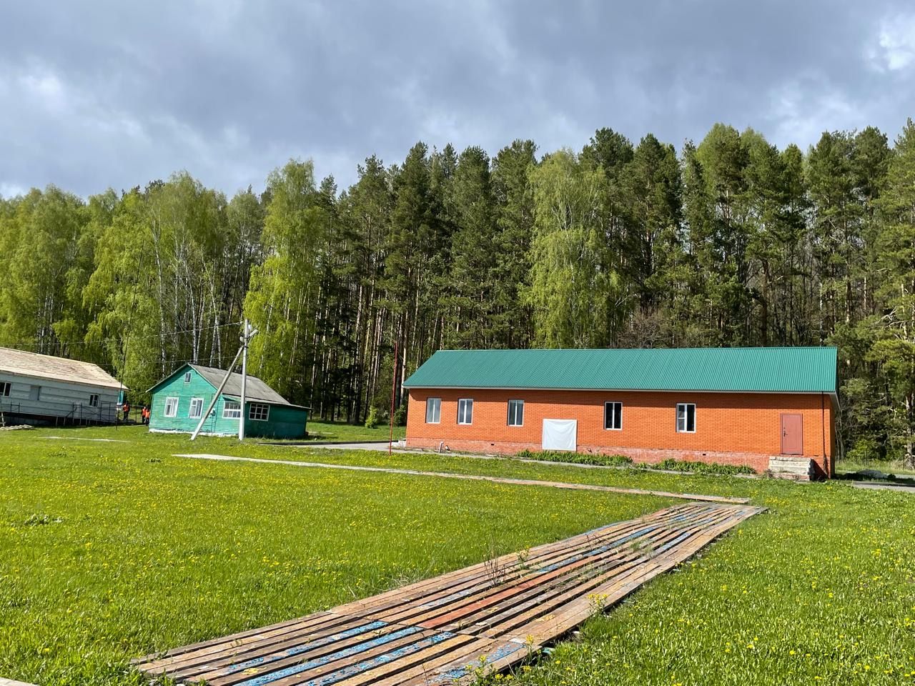 Романтикта төзелеш эшләре белән яшьләр эшләре министры да танышты (фото)