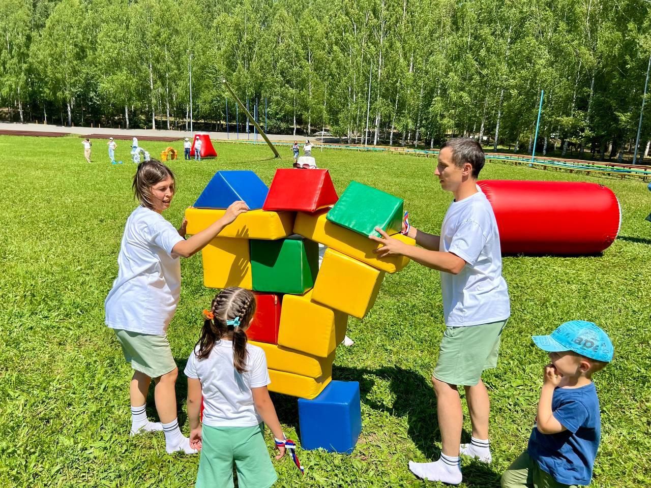 Гаилә — гаҗәеп галәм ул, ди «Факел»лылар. Килешәсезме? (фото)