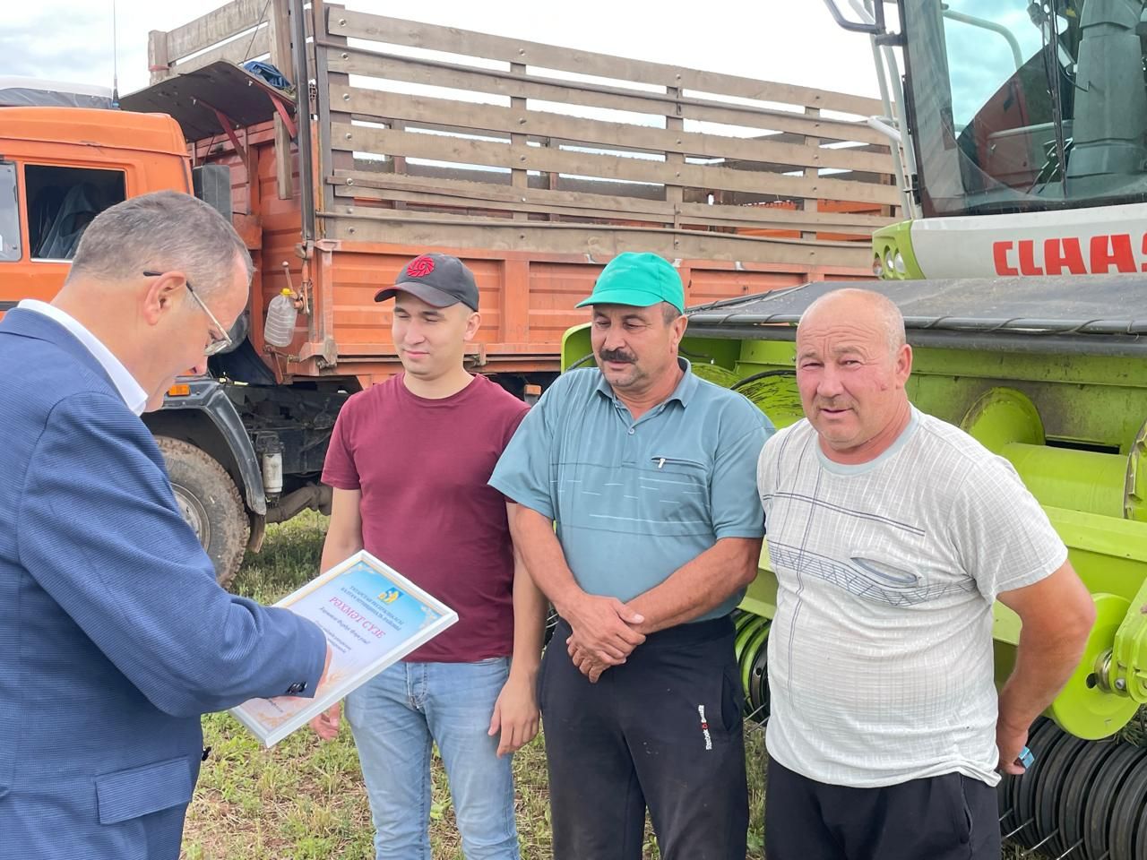 Балтачта терлек азыгын әзерләү буенча беренче нәтиҗәләр ясалды, җиңүчеләрне бүләкләделәр  (фото)