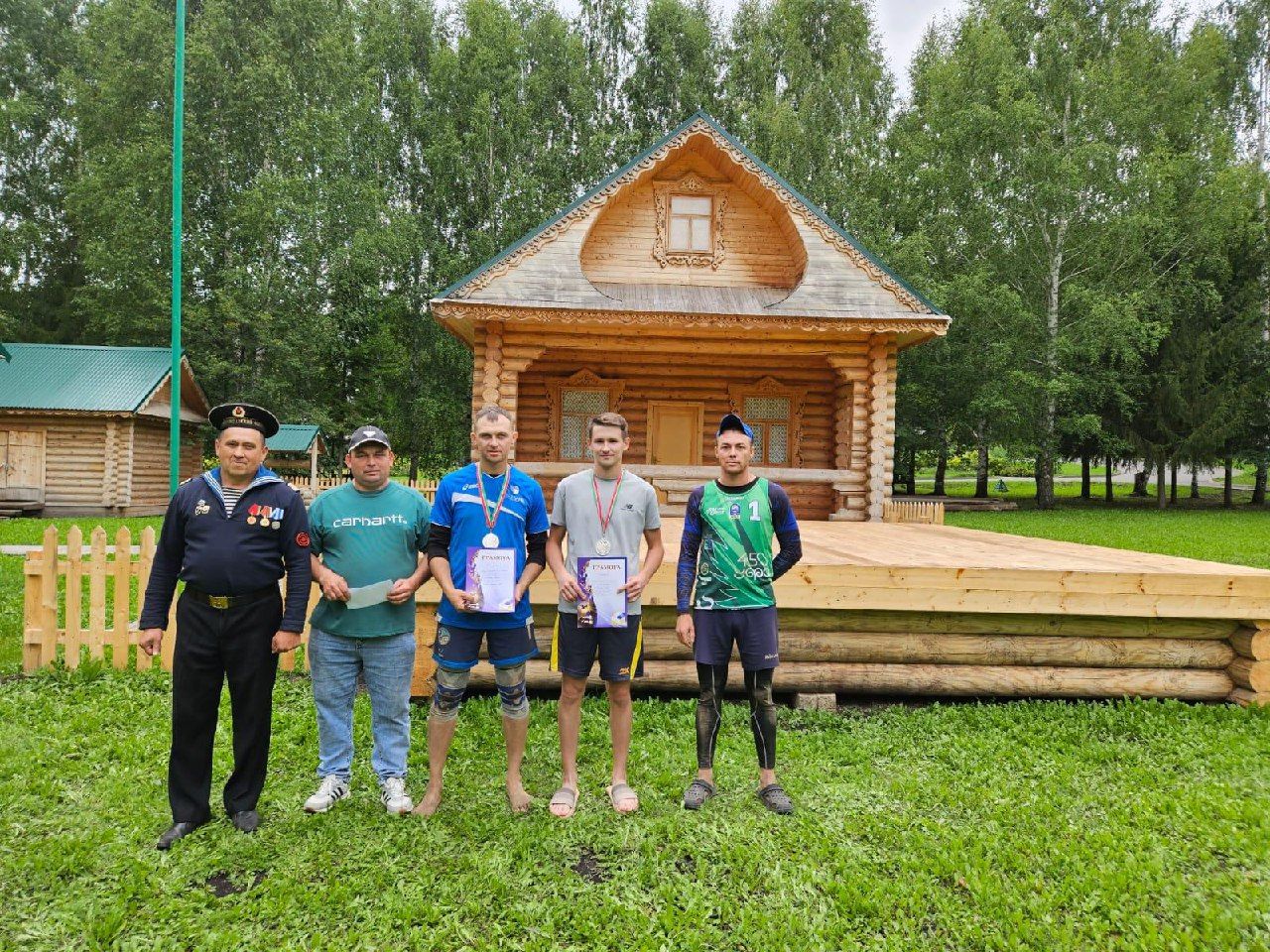 Пляж волейболында пляж булмаган команда җиңүче! (фото)