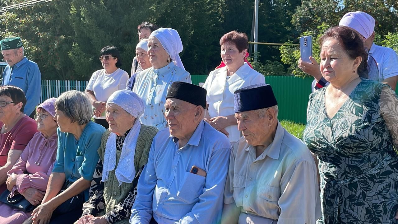 Шода авылында районыбызның ветеран педагоглары өчен бик матур чара уздырылды (фото)