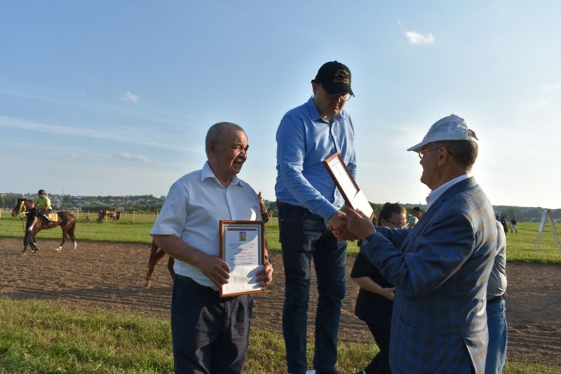 Балтачта Республика көненә багышланган ат чабышы үткәрелде (фото)