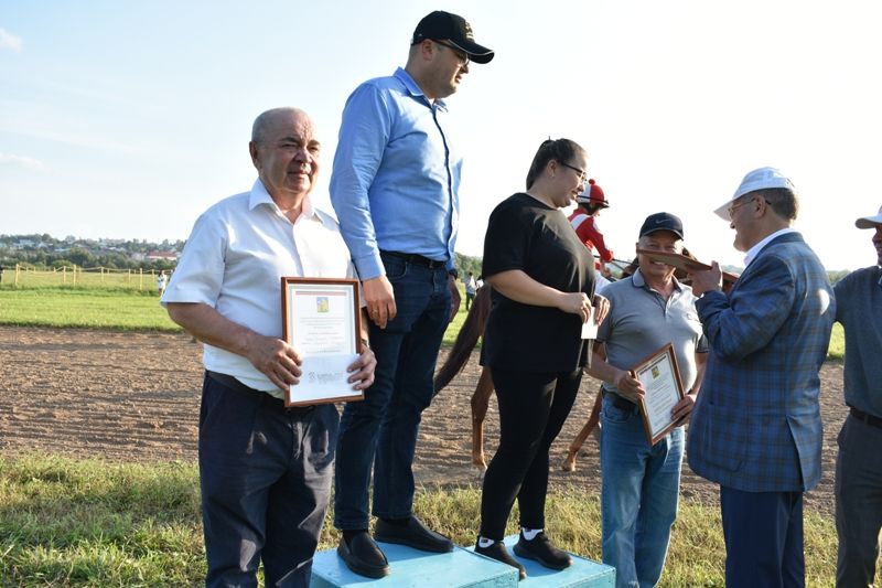 Балтачта Республика көненә багышланган ат чабышы үткәрелде (фото)