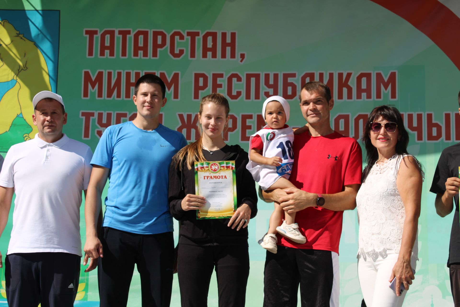 Бүген «Сабантуй» ял паркында узган уеннардан фоторепортаж