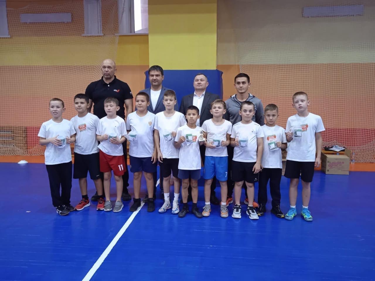 Балтач гимназиясе һәм Урта Көшкәт егетләре тэг-регби буенча Бөтенроссия ярышларында катнашты