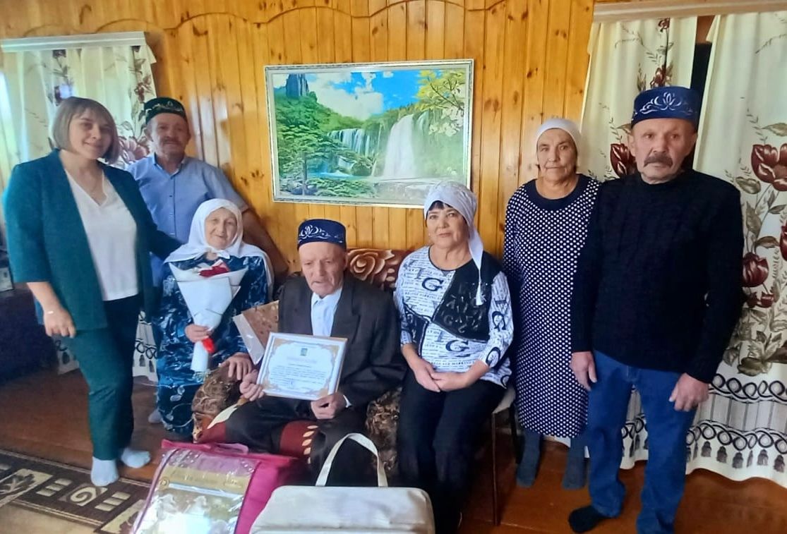 Камалетдиновларның үткәннәре гыйбрәтле, бүгенге көннәре бәхетле, киләчәкләре өметле