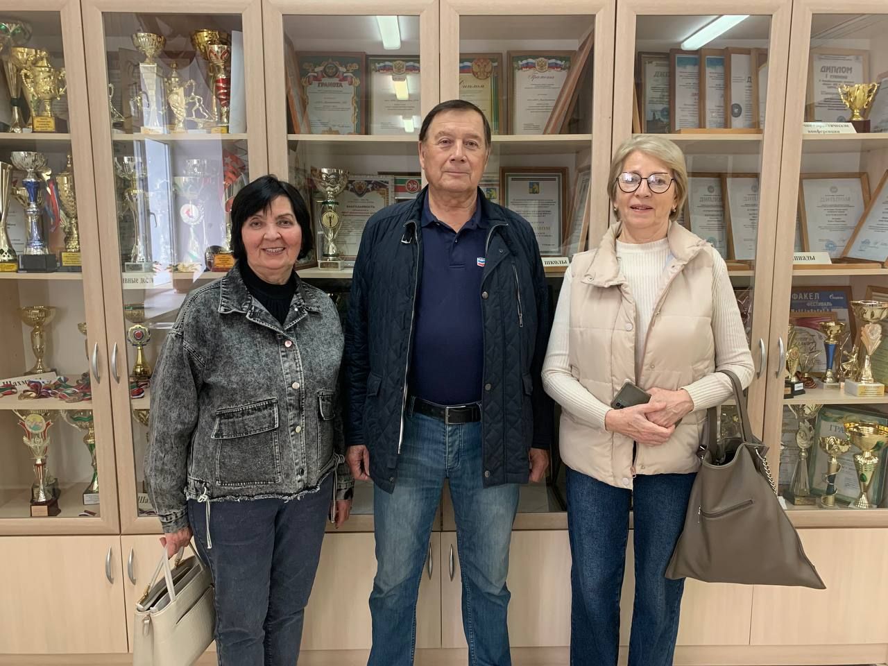 Академик Әхмәт Мазһаров туган мәктәбендә кунакта булды