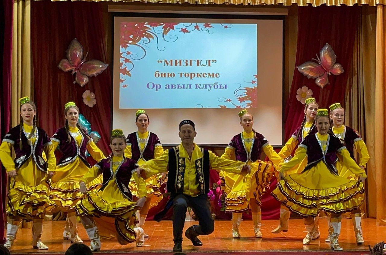 Ор авылында, әниләргә бәйрәм хөрмәтенә, яңача үзгә бер чара узган