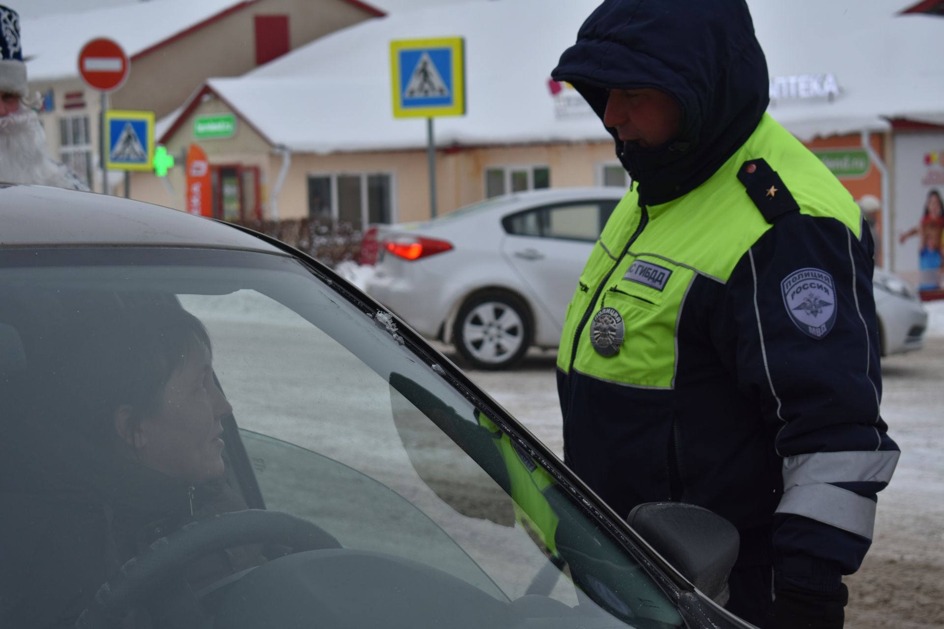 Балтачта Кыш бабай шоферларны да сөендерә