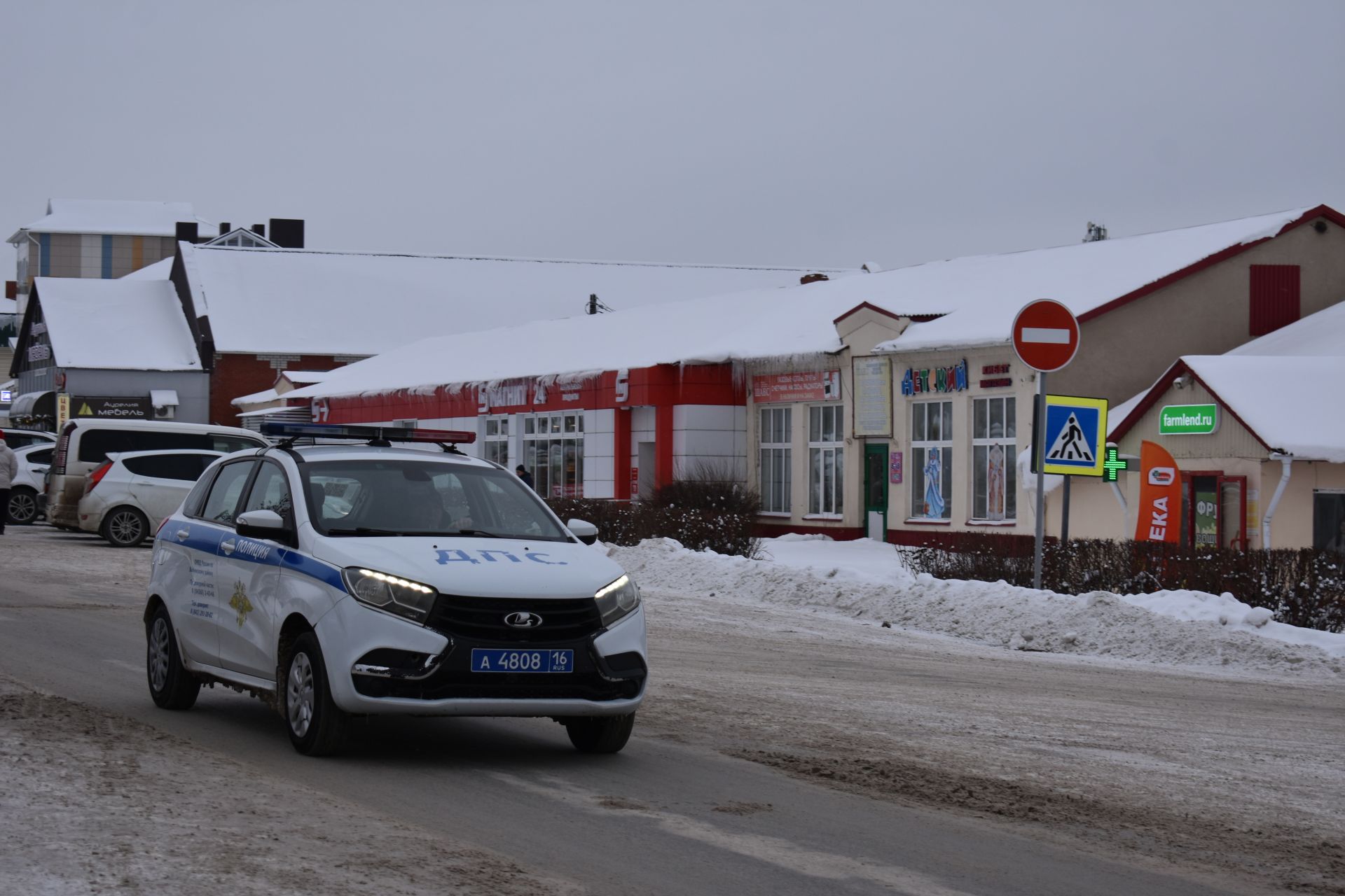 Балтачта Кыш бабай шоферларны да сөендерә