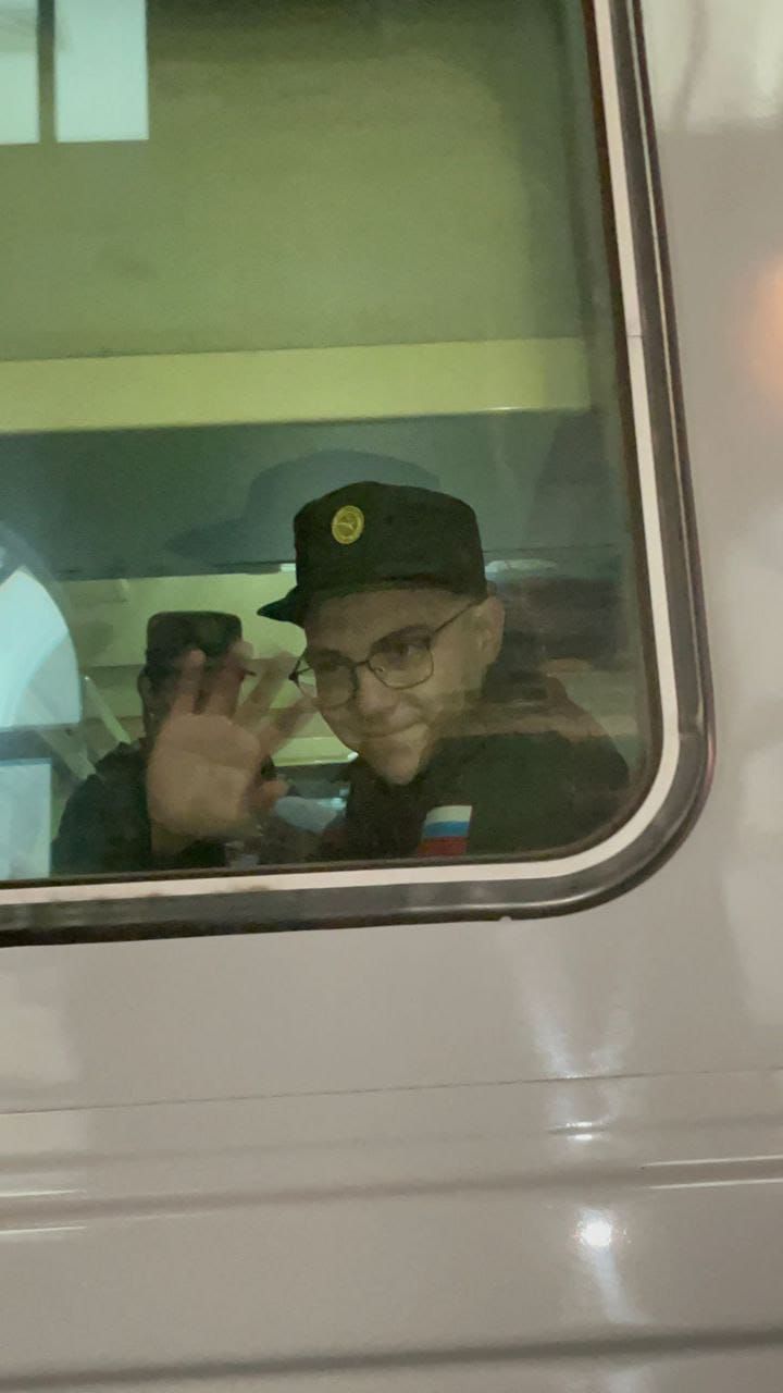 Солдат әнисе яза