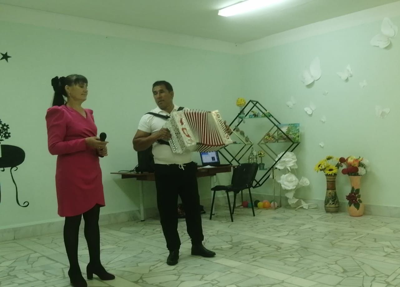«Наз» да Кили артистлары кунакта булды