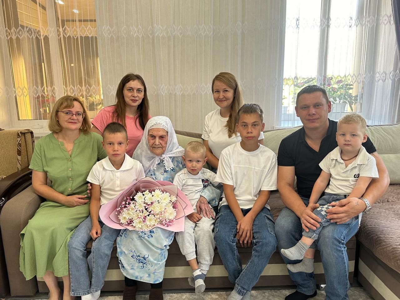 Дания Нуретдинова: “Яшьлегебез авыр булса да, картлыгыбыз муллыкта үтә”