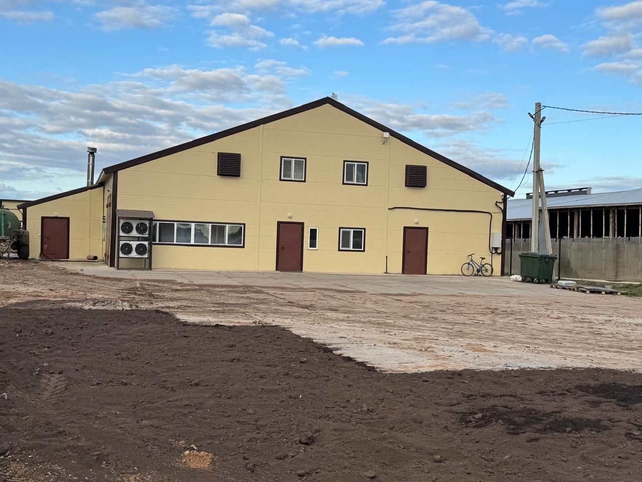 Борнак хуҗалыгында 600 баш савым сыерга исәпләнгән терлек торагы төзелә