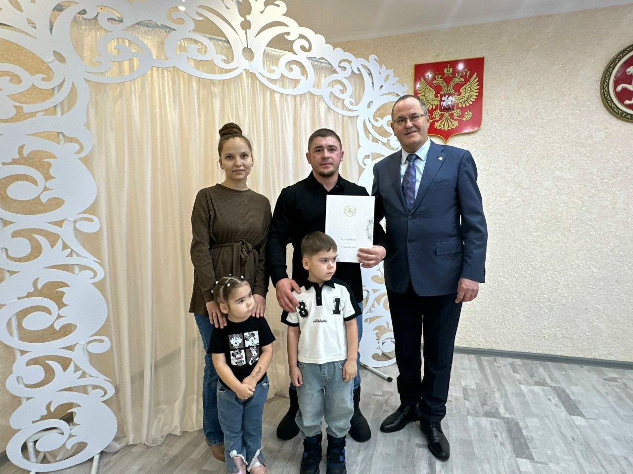 Махсус хәрби операциядәге Дамир Ишморатов улы туган көннәрдә вакытлыча ялга кайткан