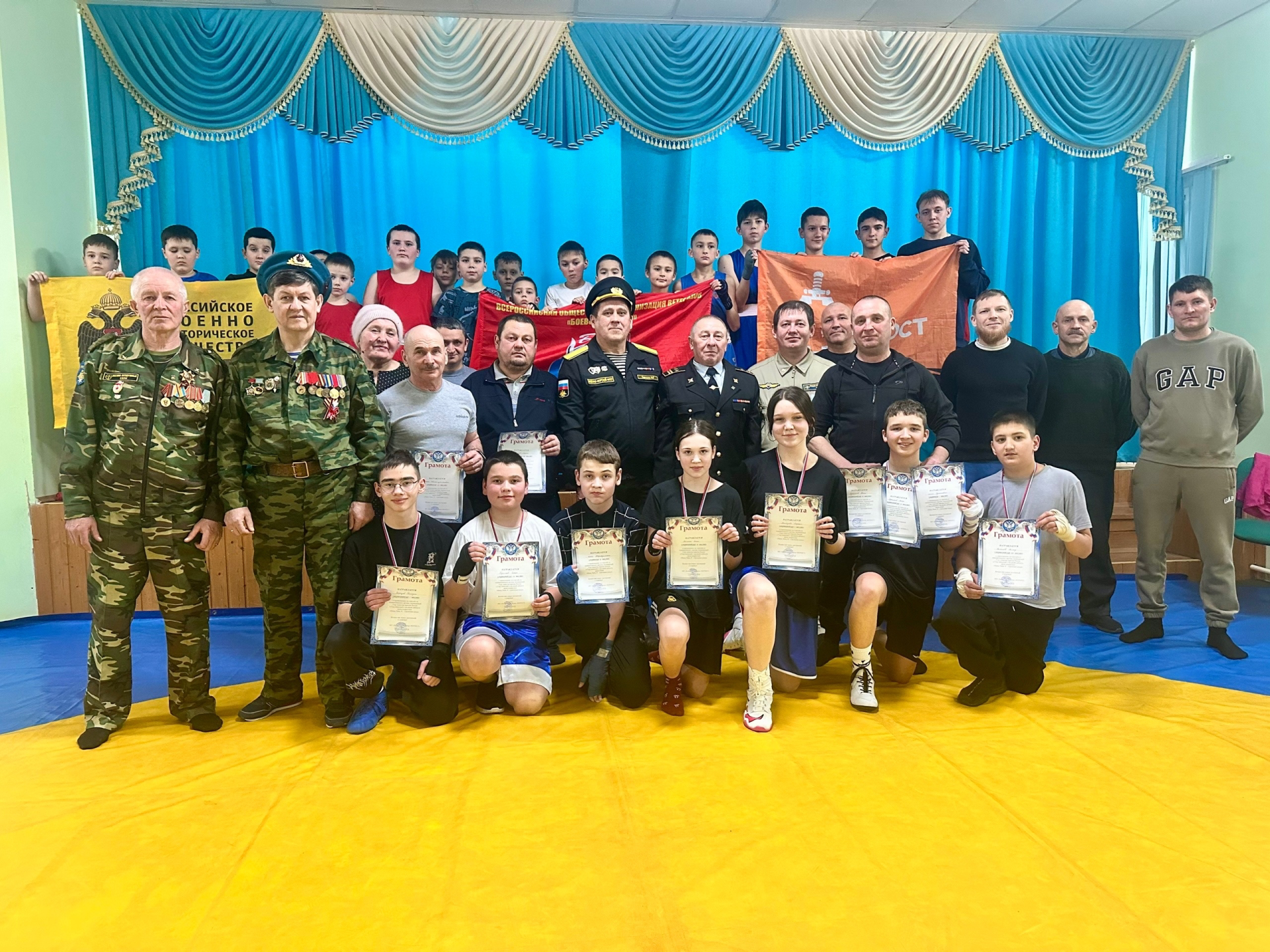 «Факел» клубында Әфганчылар  һәм Ватанны саклаучылар көне уңаеннан зур чара узды