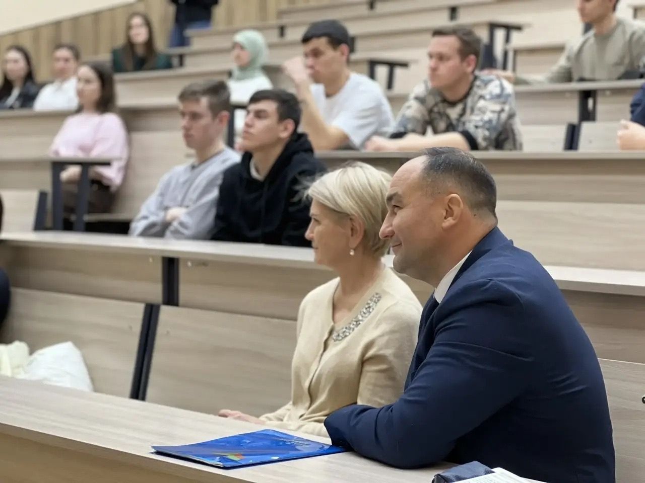 Балтач районы җитәкчелеге Казанда үзебезнең студентлар белән очрашты