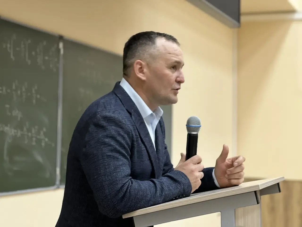Балтач районы җитәкчелеге Казанда үзебезнең студентлар белән очрашты