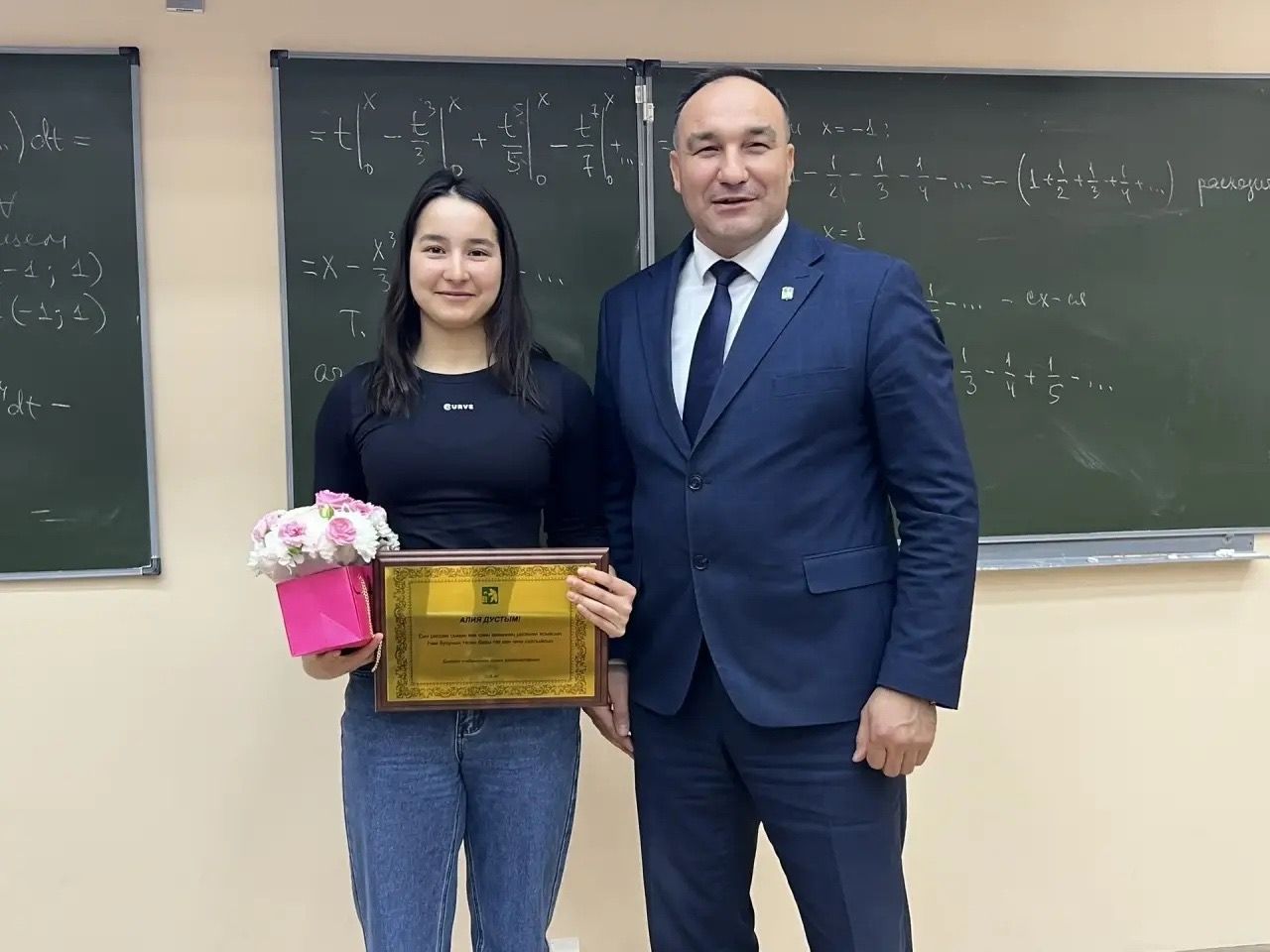 Балтач районы җитәкчелеге Казанда үзебезнең студентлар белән очрашты